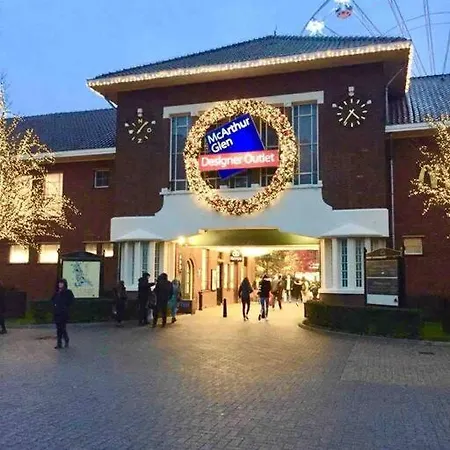 Luxe Boot In Jachthaven